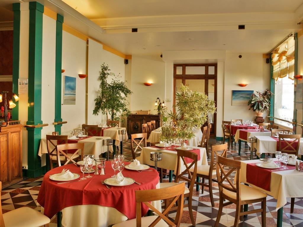 Logis Hotel Majestic Chatelaillon Plage - La Rochelle Exterior photo