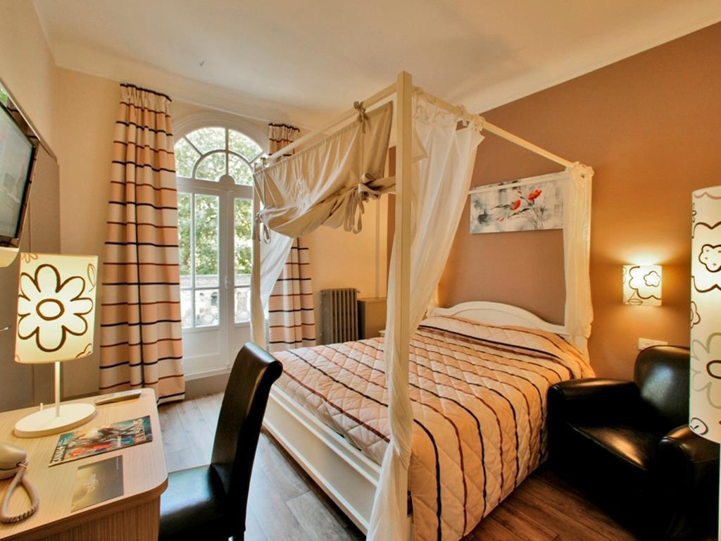 Logis Hotel Majestic Chatelaillon Plage - La Rochelle Exterior photo