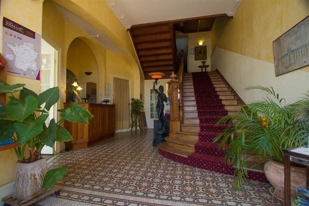 Logis Hotel Majestic Chatelaillon Plage - La Rochelle Exterior photo